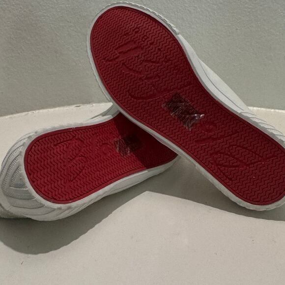 BLOWFISH Malibu New $50 Maze Star Silver Shine Glitter Bomb Size Y3 - Picture 14 of 15